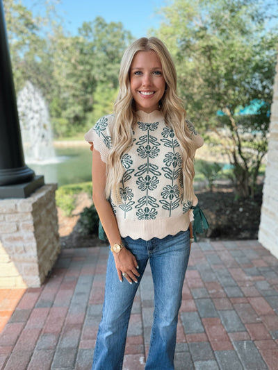 Ribbed Scalloped Flower Sweater - Hunter Green