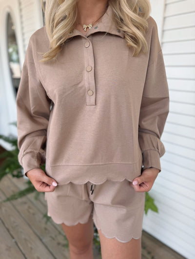 Mocha Scalloped Set