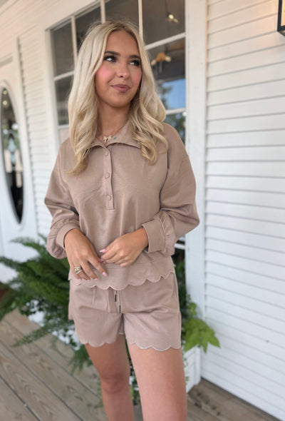 Mocha Scalloped Set