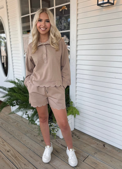 Mocha Scalloped Set