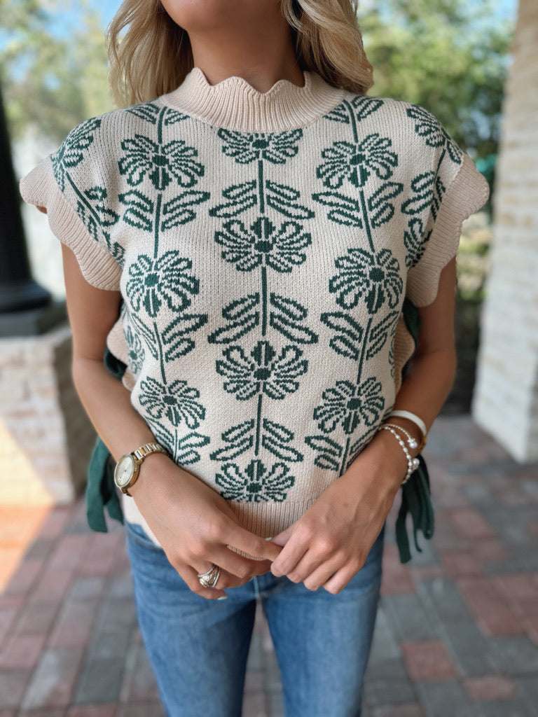 Ribbed Scalloped Flower Sweater - Hunter Green