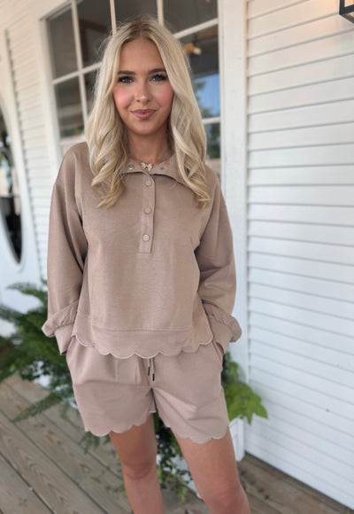 Mocha Scalloped Set