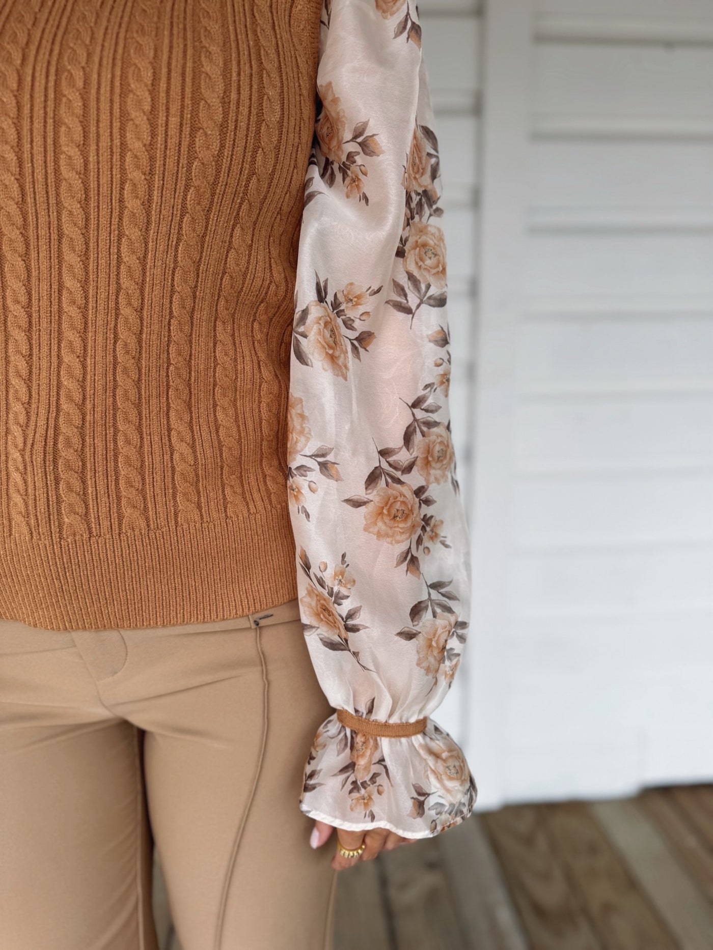 Contrast Flower Sleeve Sweater Top