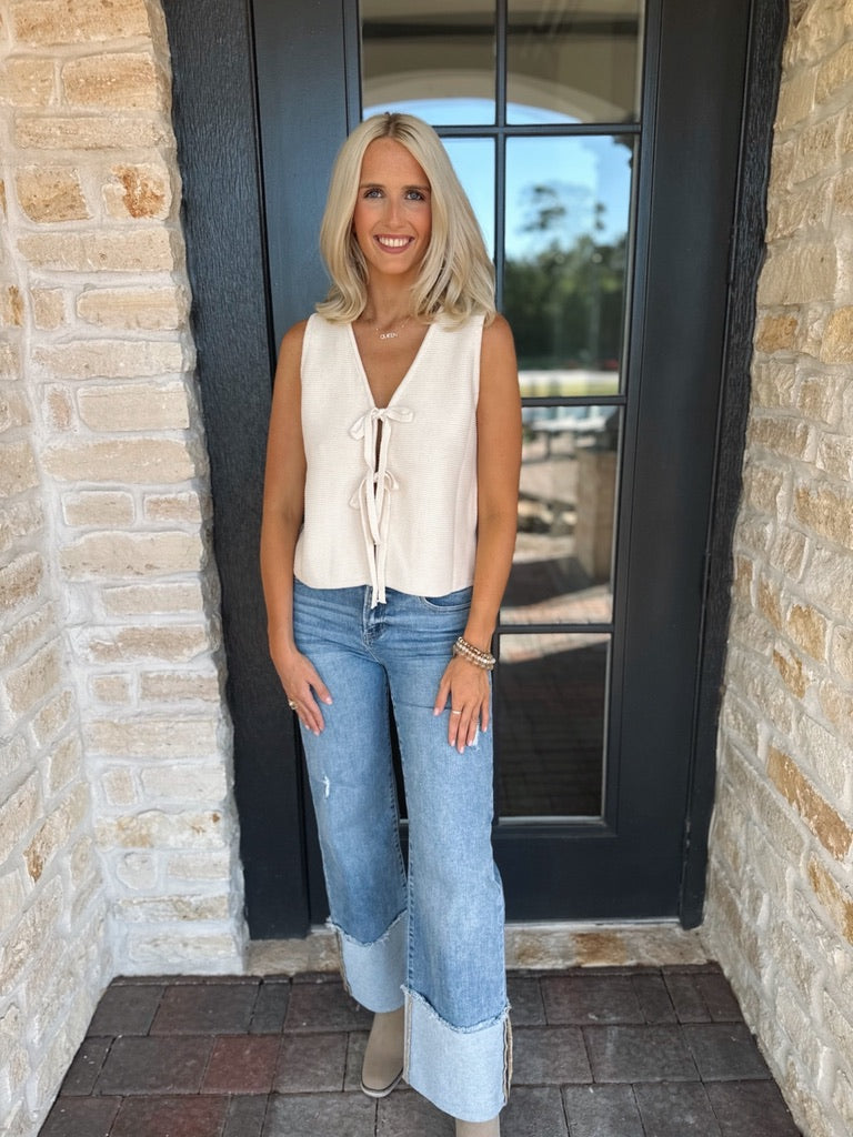 Cream Bow Sleeveless Sweater