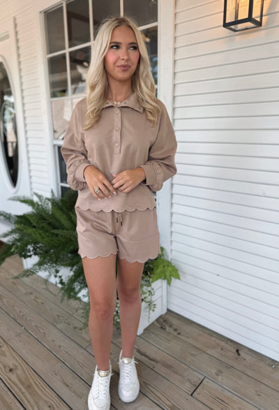 Mocha Scalloped Set