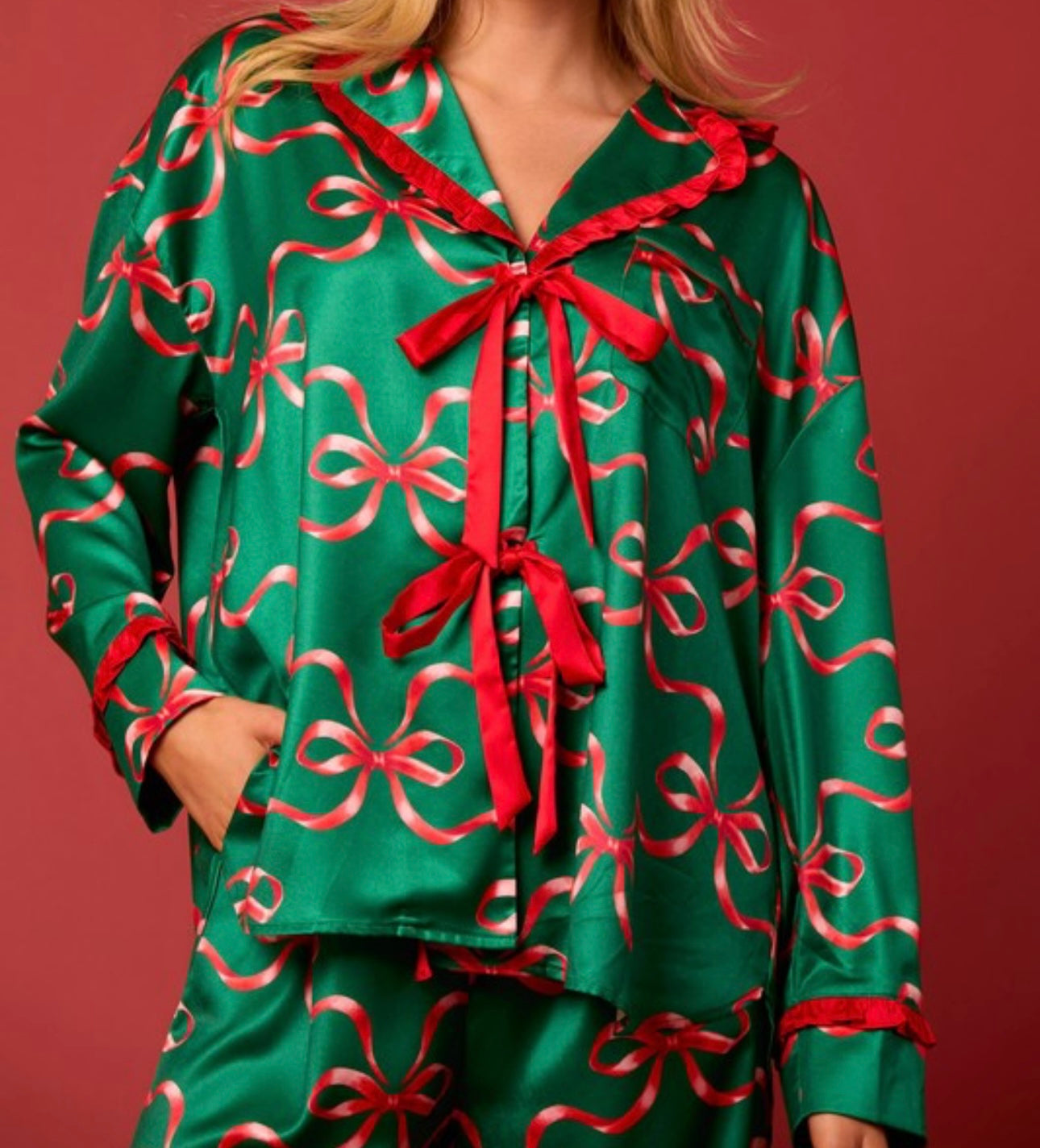 PRE-ORDER Red & Green Ribbon Christmas Pajamas Set (Expected Ship Date 10/31)