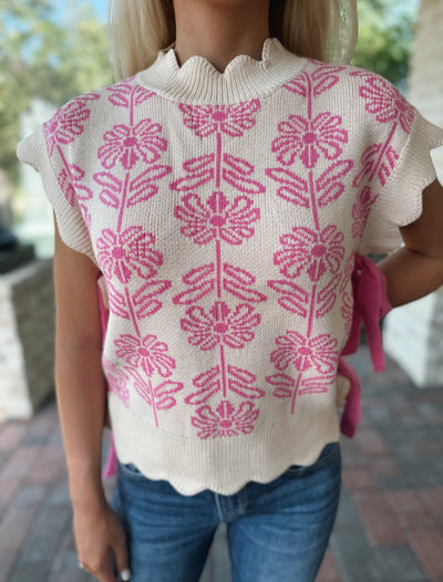 Ribbed Scalloped Flower Sweater - Pink